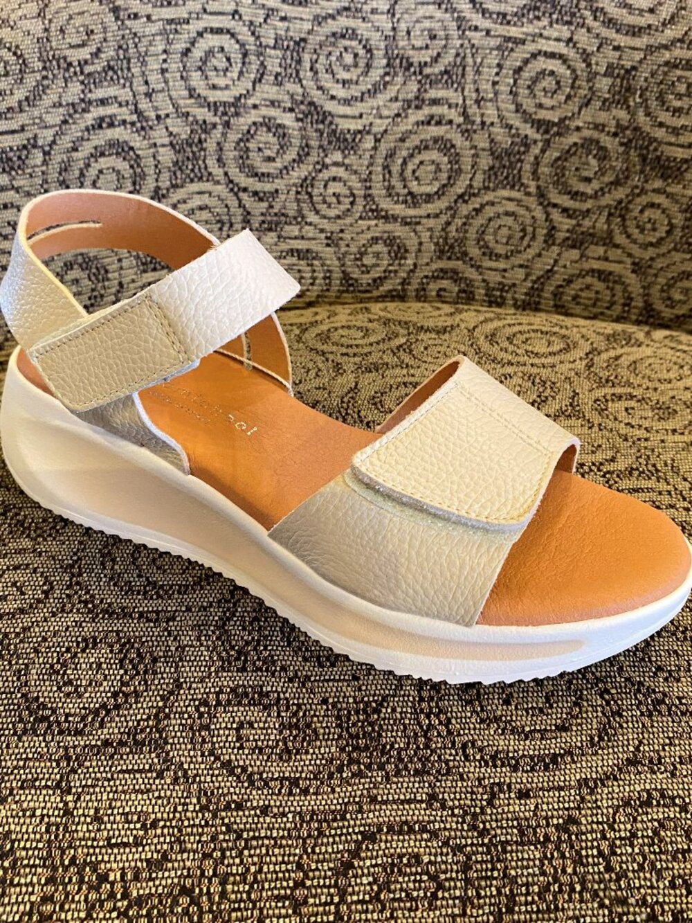 Eric Michael - Augusta Bone - Multiple Sizes (NEW W/ BOX)